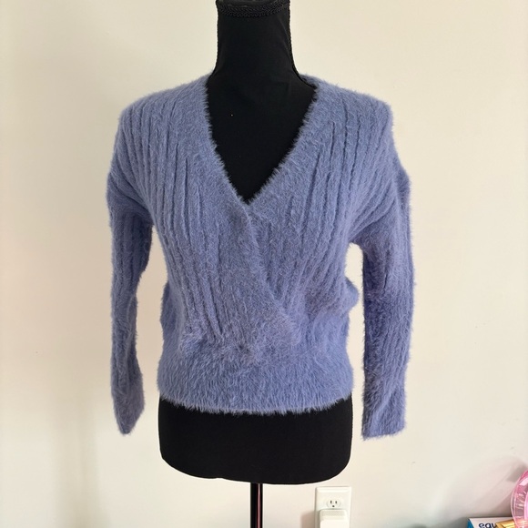 ASTR Women's Veda Sweater V Neck Wrap Blue Size Small - Picture 2 of 9